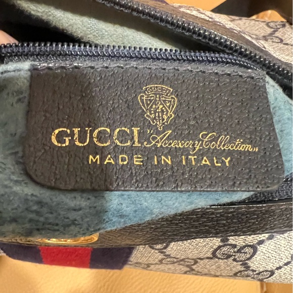 Gucci
Ophidia Hobo handbag - Picture 8 of 11
